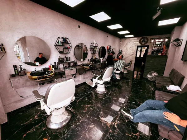 Elegante Wartebereich im Salon